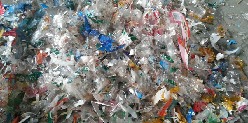 破解固廢處理難題？小型撕碎機引領行業破局！